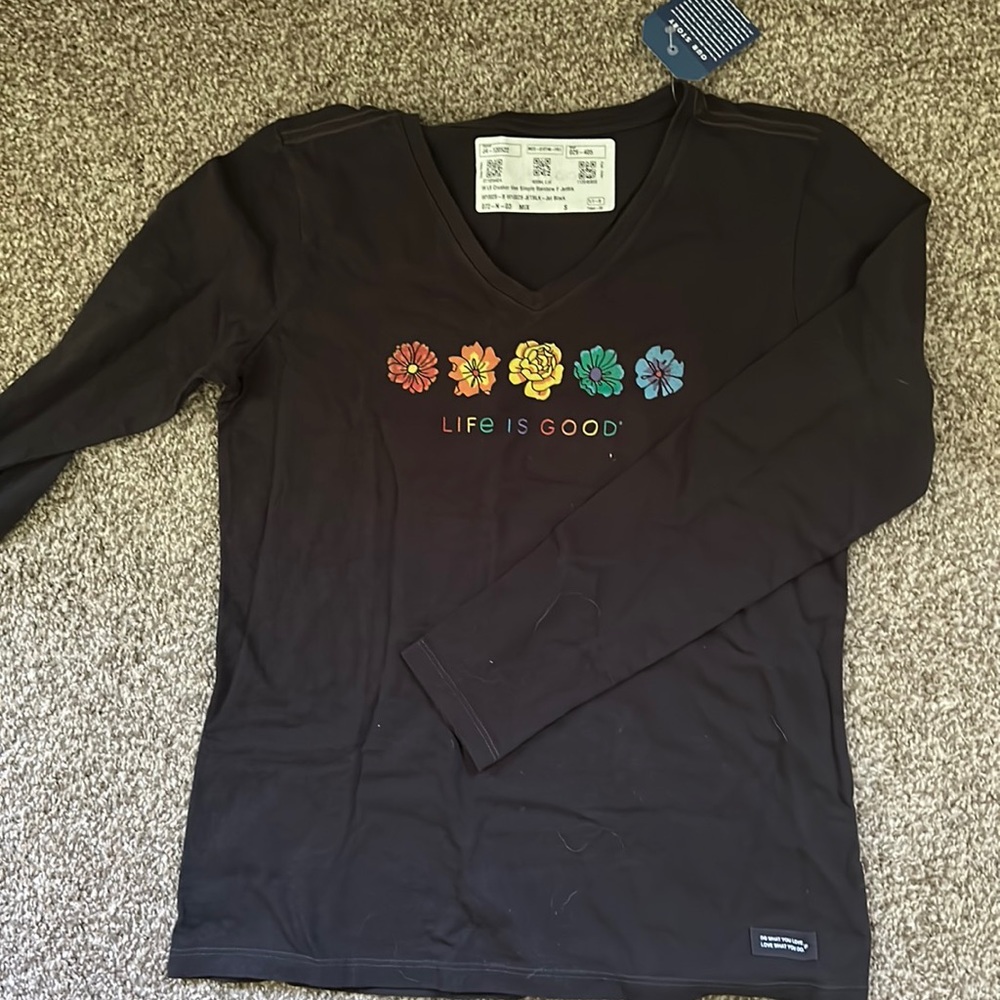 NEW Life Is Good shirt